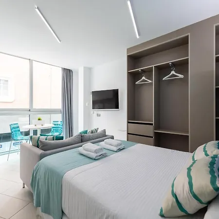 Apartment In Palmas Near Canteras