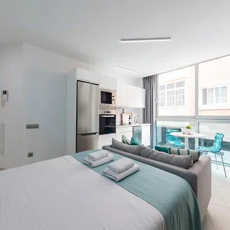 Apartment In Palmas Near Canteras *